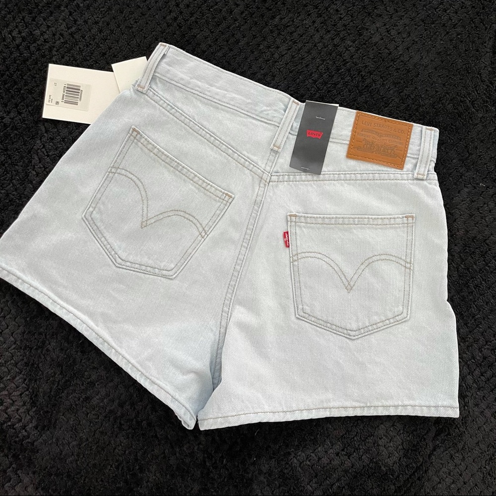 Levi’s Shorts - Picture 2 of 4